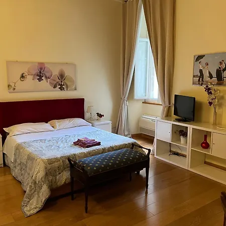 艾普拉蒂罗马套房住宿加早餐旅馆 住宿加早餐酒店 4*