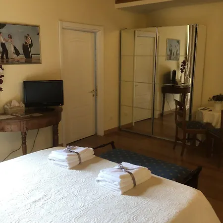 住宿加早餐酒店 艾普拉蒂罗马套房住宿加早餐旅馆