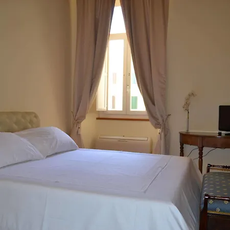 艾普拉蒂罗马套房住宿加早餐旅馆 住宿加早餐酒店 4*