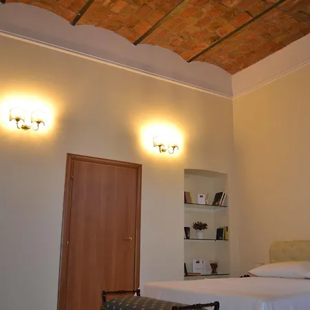 I Prati Di Panzió 3*
